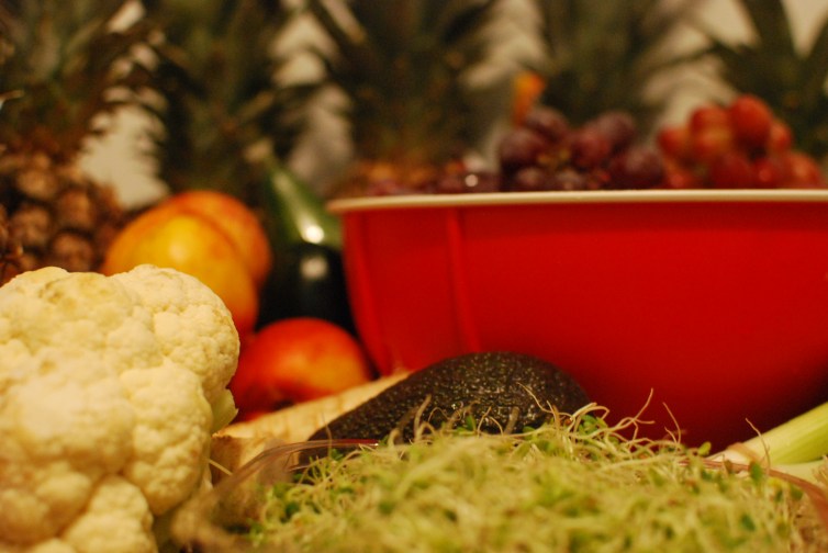 Siste søppelfangst inkluderte blant anna 10 ananasar.